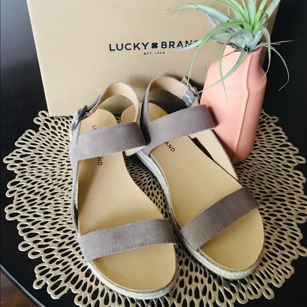 NWOT Lucky Brand Suede Espadrille Sandal